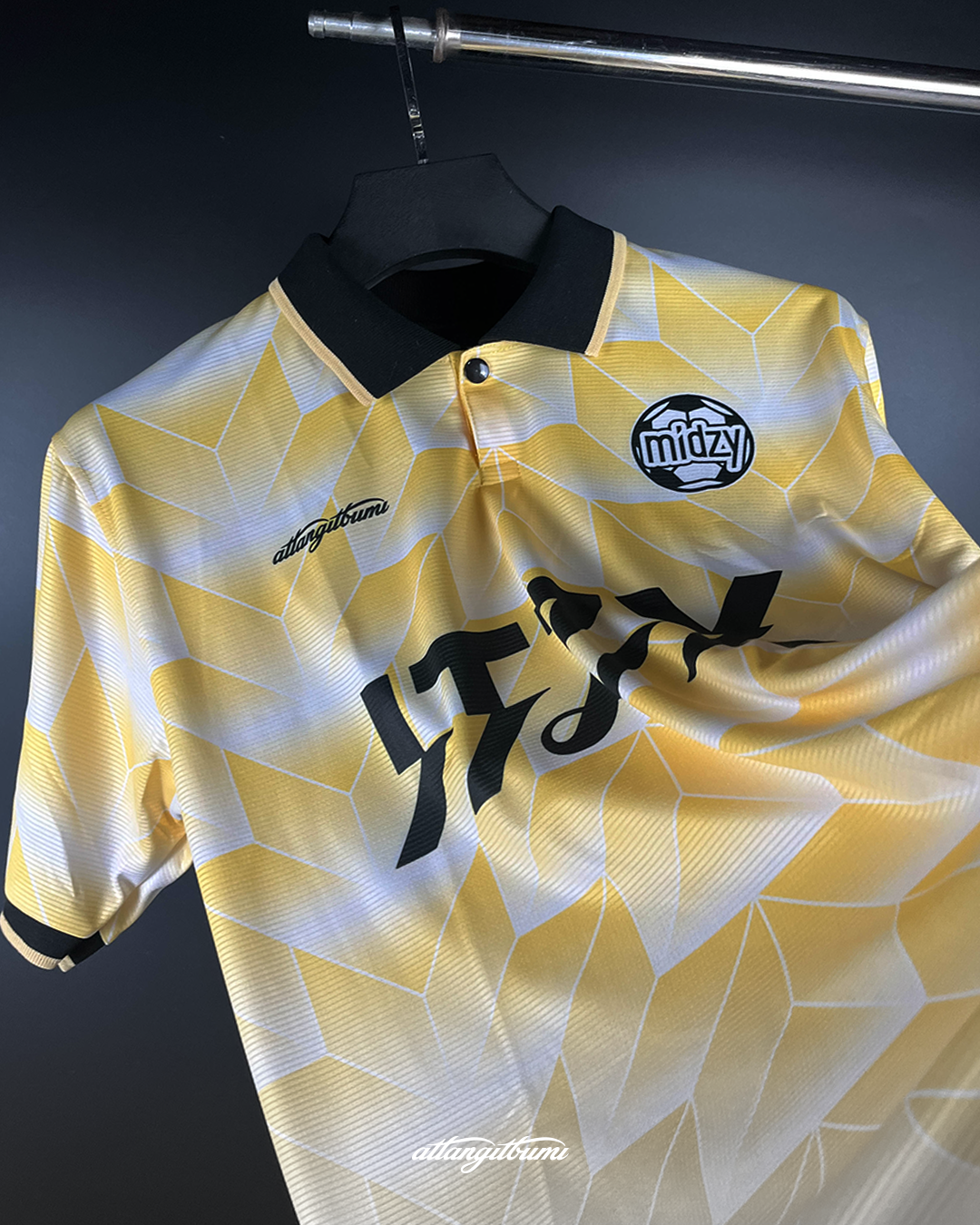 ITZY Unofficial 25' Away Jersey